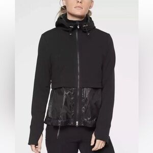 Athleta Windy Point Hoodie in Black